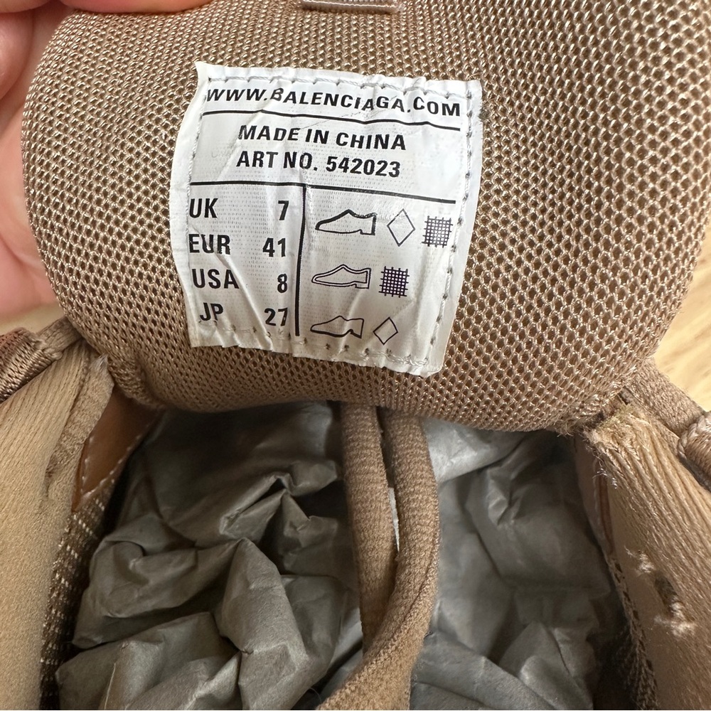Balenciaga Beige Sneakers - Picture 10 of 12